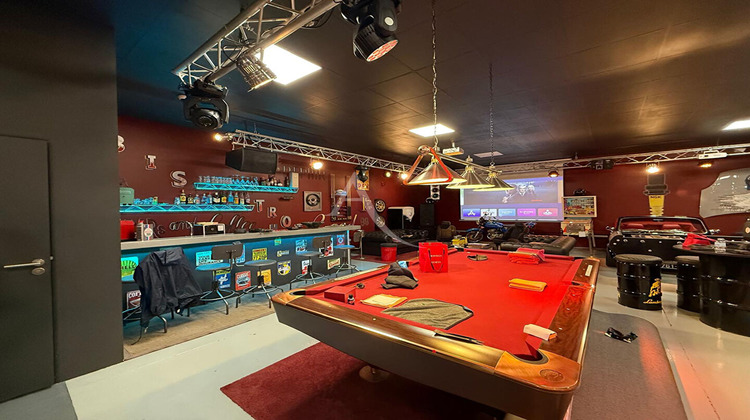 Ma-Cabane - Location Local commercial VERRIERES-LE-BUISSON, 182 m²