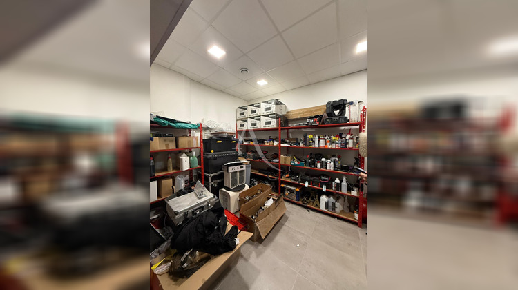 Ma-Cabane - Location Local commercial VERRIERES-LE-BUISSON, 182 m²