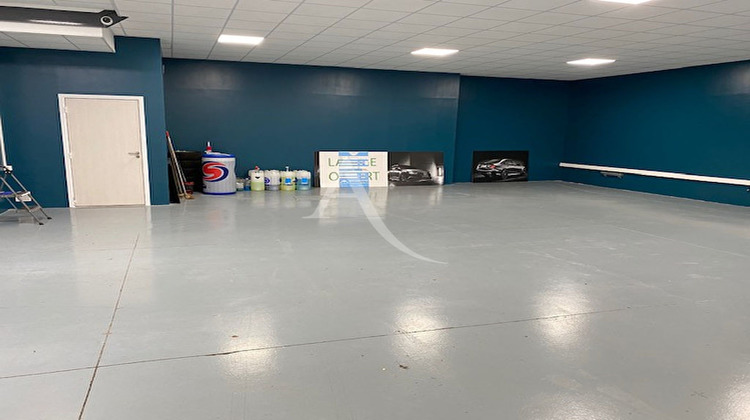 Ma-Cabane - Location Local commercial VERRIERES-LE-BUISSON, 227 m²