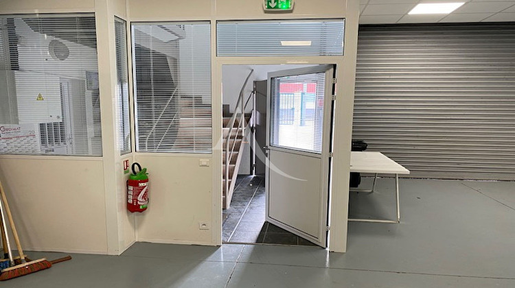Ma-Cabane - Location Local commercial VERRIERES-LE-BUISSON, 227 m²