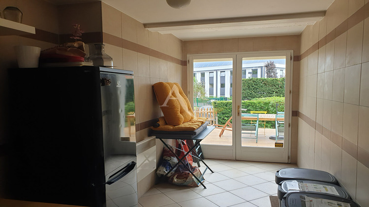 Ma-Cabane - Location Local commercial VERRIERES-LE-BUISSON, 25 m²