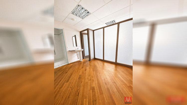 Ma-Cabane - Location Local commercial VERSON, 122 m²