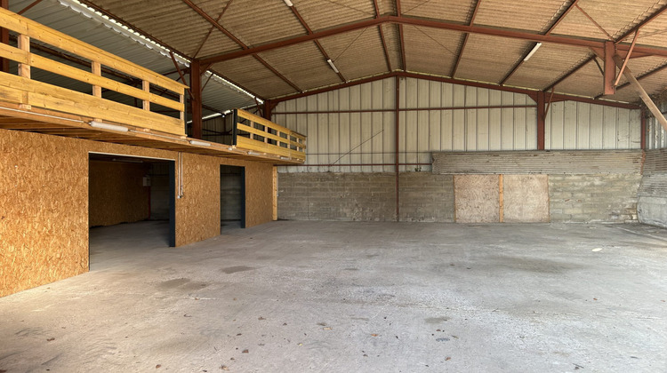 Ma-Cabane - Location Local commercial Vert-en-Drouais, 278 m²