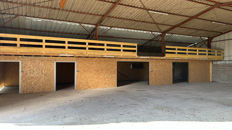 Ma-Cabane - Location Local commercial Vert-en-Drouais, 278 m²