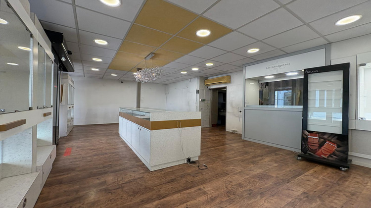 Ma-Cabane - Location Local commercial Vic-en-Bigorre, 65 m²