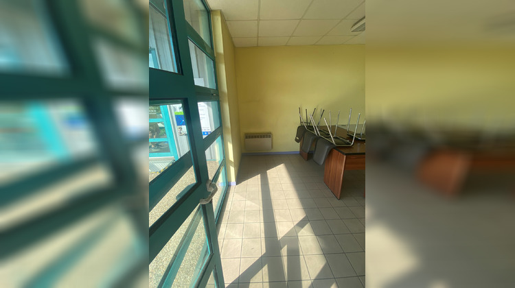 Ma-Cabane - Location Local commercial Vierzon, 104 m²