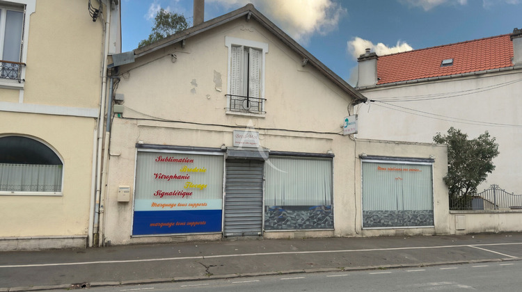 Ma-Cabane - Location Local commercial VIGNEUX-SUR-SEINE, 40 m²