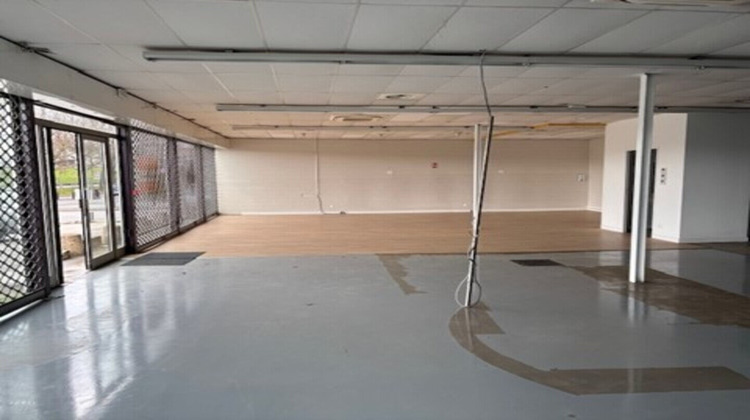 Ma-Cabane - Location Local commercial VILLARS, 425 m²