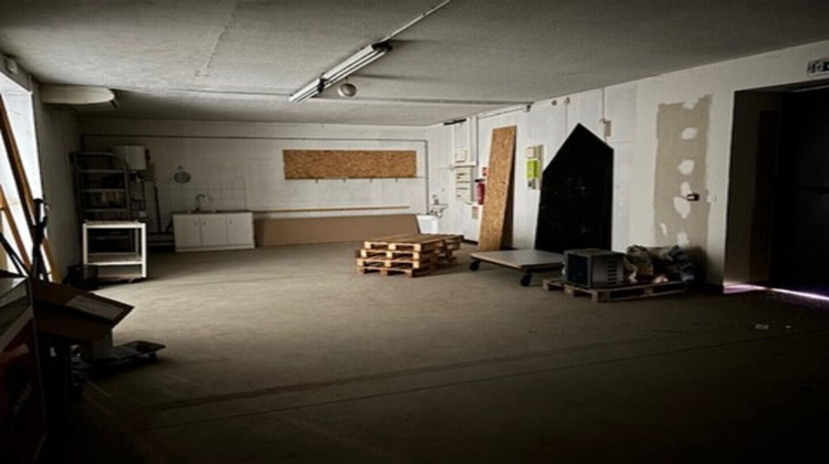 Ma-Cabane - Location Local commercial VILLARS, 425 m²