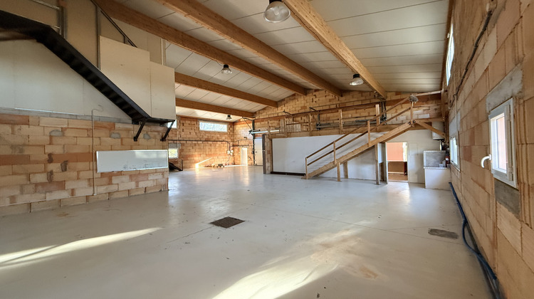 Ma-Cabane - Location Local commercial Villecroze, 240 m²