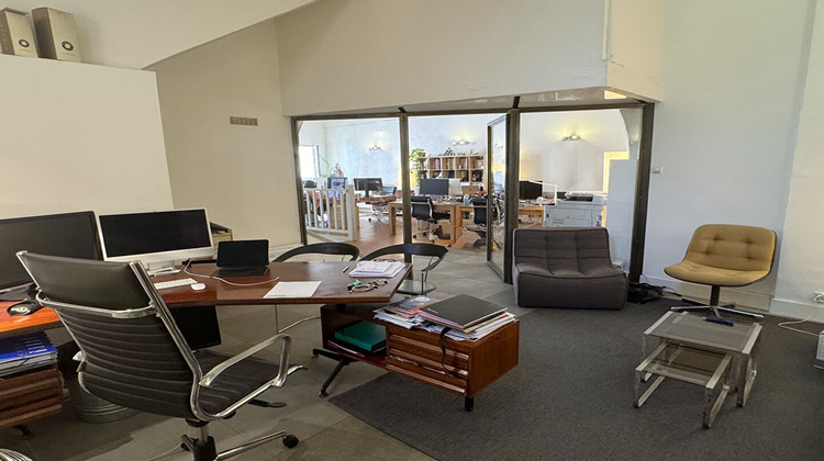 Ma-Cabane - Location Local commercial VILLENEUVE-LES-AVIGNON, 160 m²