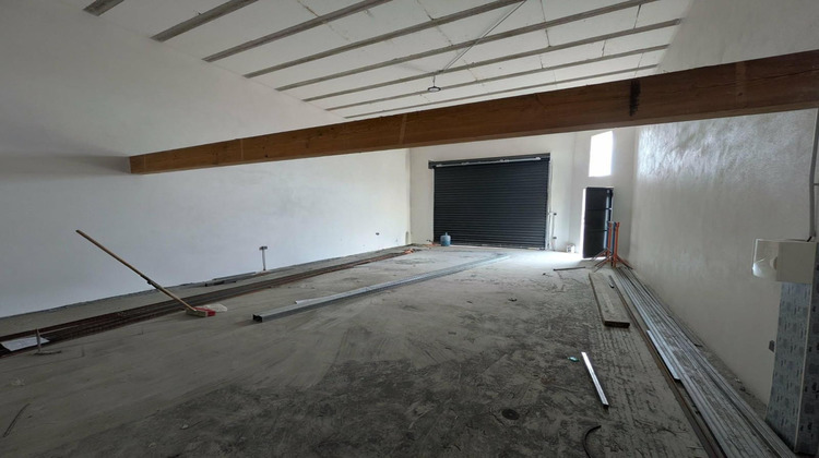 Ma-Cabane - Location Local commercial VILLENEUVE LES BEZIERS, 86 m²
