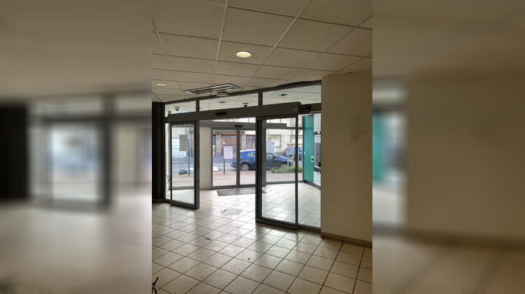 Ma-Cabane - Location Local commercial Villeneuve-Saint-Georges, 207 m²