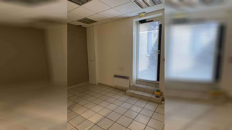 Ma-Cabane - Location Local commercial Villeneuve-Saint-Georges, 207 m²