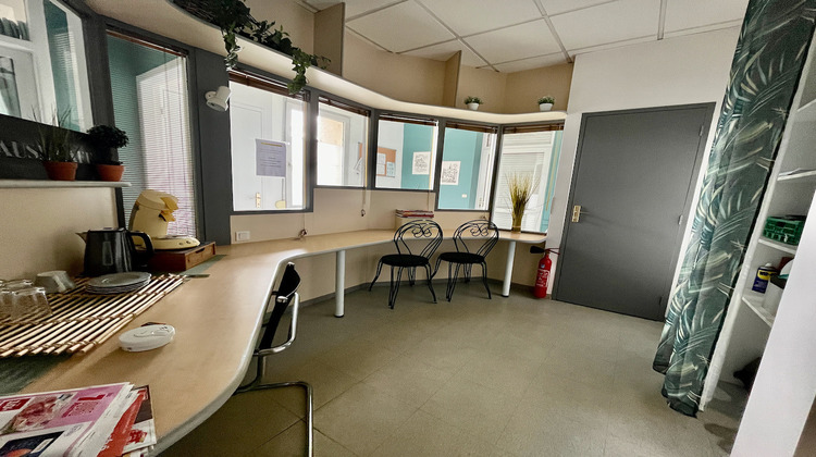 Ma-Cabane - Location Local commercial VILLENEUVE-SUR-LOT, 12 m²