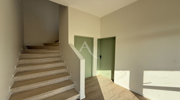 Ma-Cabane - Location Local commercial VILLESEQUELANDE, 98 m²