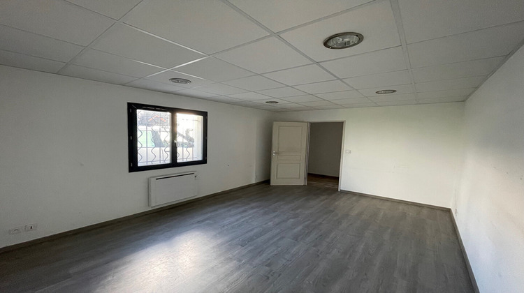Ma-Cabane - Location Local commercial VILLETTE-D'ANTHON, 160 m²