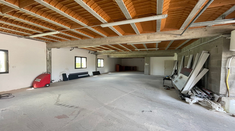 Ma-Cabane - Location Local commercial VILLETTE-D'ANTHON, 160 m²
