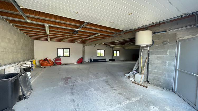 Ma-Cabane - Location Local commercial VILLETTE-D'ANTHON, 160 m²