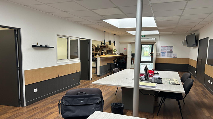 Ma-Cabane - Location Local commercial VILLEURBANNE, 230 m²