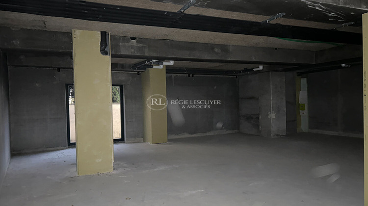 Ma-Cabane - Location Local commercial VILLEURBANNE, 113 m²