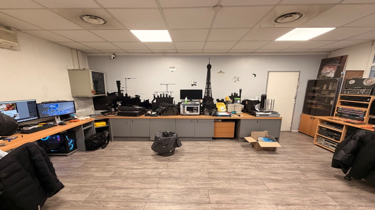 Ma-Cabane - Location Local commercial VILLEURBANNE, 130 m²