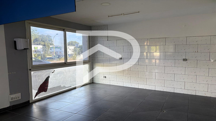 Ma-Cabane - Location Local commercial VINON-SUR-VERDON, 80 m²