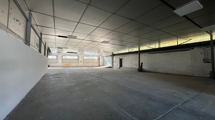 Ma-Cabane - Location Local commercial VINON-SUR-VERDON, 350 m²