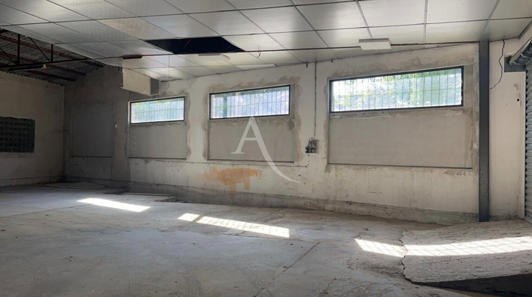 Ma-Cabane - Location Local commercial VINON-SUR-VERDON, 350 m²