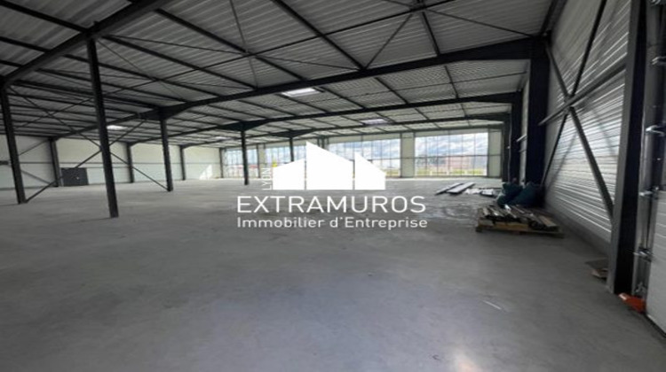 Ma-Cabane - Location Local commercial Vinzelles, 1000 m²