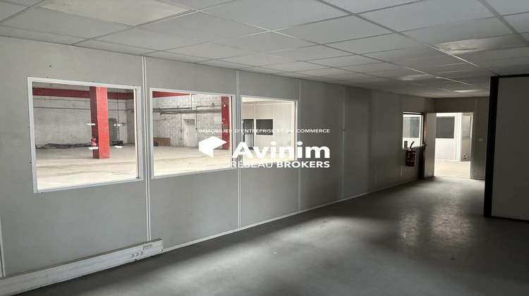 Ma-Cabane - Location Local commercial Vitrolles, 567 m²