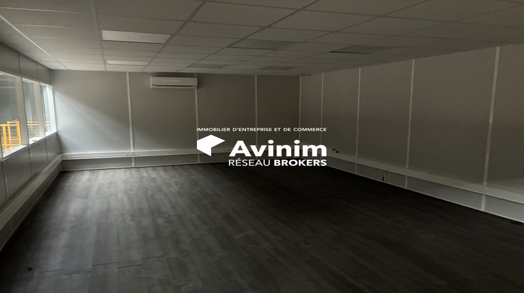 Ma-Cabane - Location Local commercial Vitrolles, 1634 m²