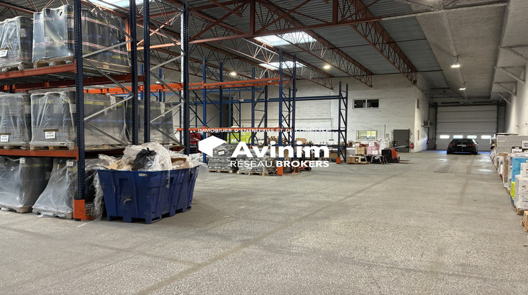 Ma-Cabane - Location Local commercial Vitrolles, 1889 m²