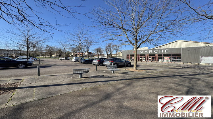 Ma-Cabane - Location Local commercial Vitry-le-François, 2000 m²