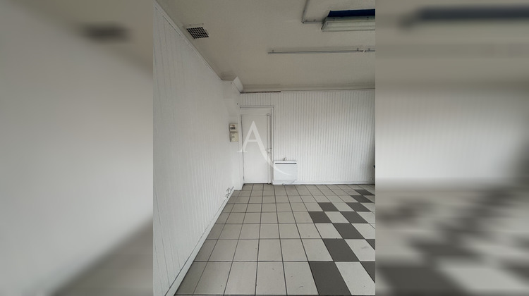 Ma-Cabane - Location Local commercial VITRY-SUR-SEINE, 17 m²