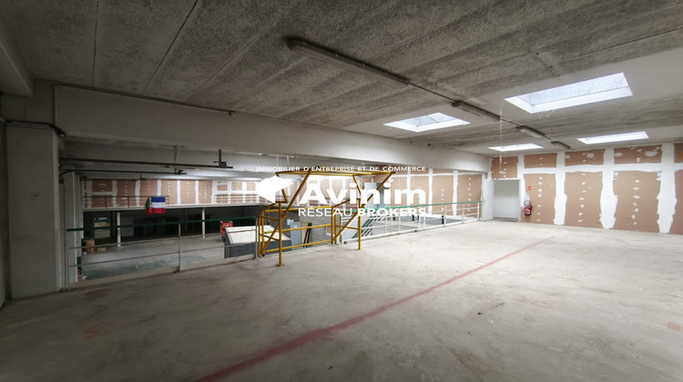 Ma-Cabane - Location Local commercial Vitry-sur-Seine, 1200 m²