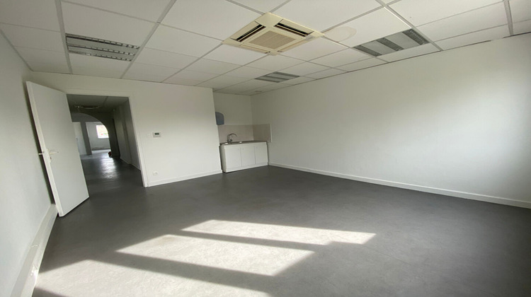 Ma-Cabane - Location Local commercial VOIRON, 118 m²