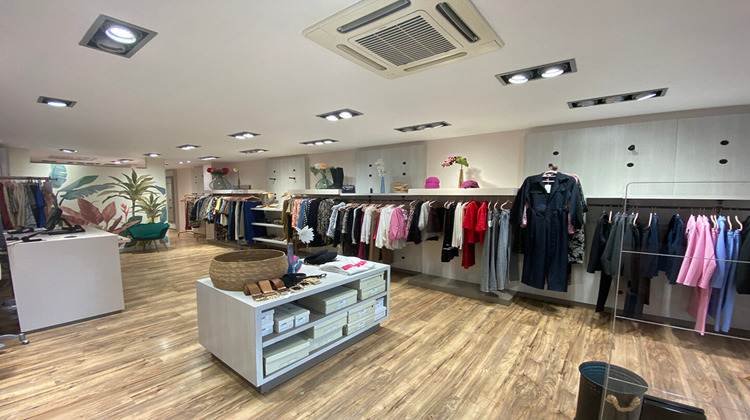 Ma-Cabane - Location Local commercial VOIRON, 65 m²