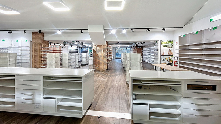 Ma-Cabane - Location Local commercial VOIRON, 423 m²