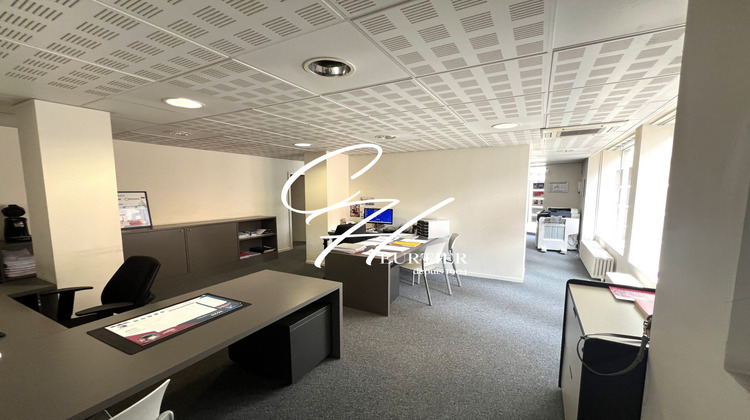 Ma-Cabane - Location Local commercial Voiron, 278 m²
