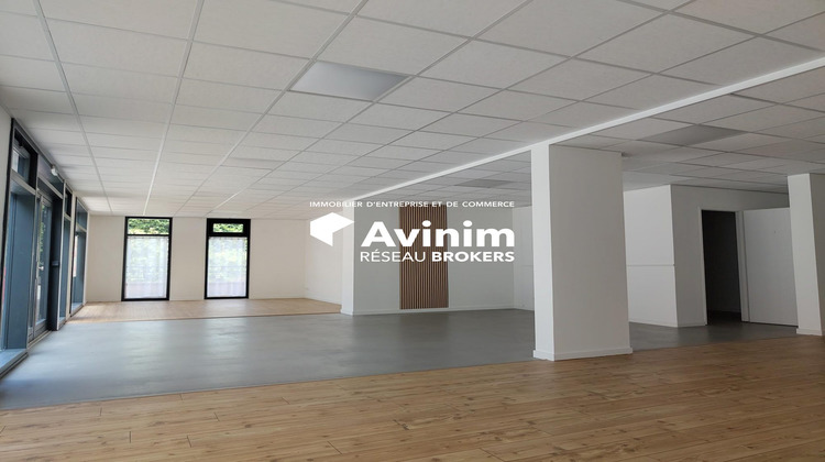 Ma-Cabane - Location Local commercial Voiron, 111 m²