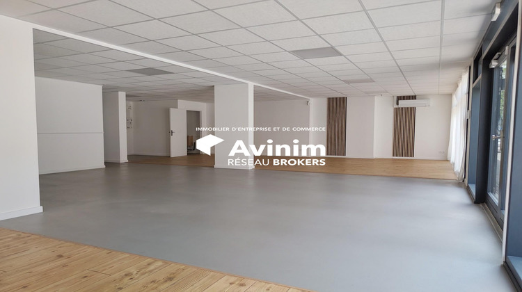 Ma-Cabane - Location Local commercial Voiron, 111 m²