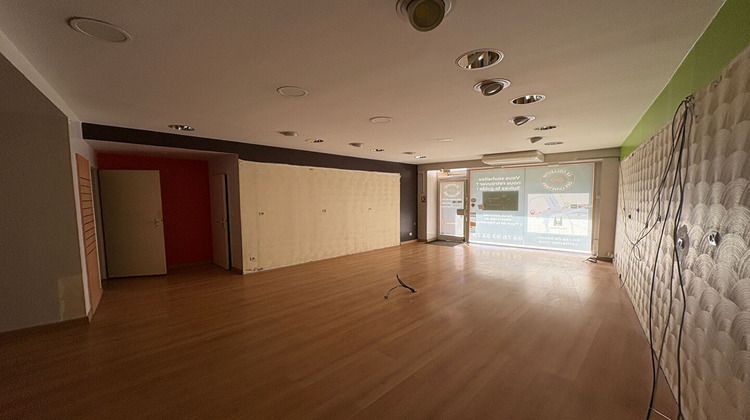 Ma-Cabane - Location Local commercial VOIRON, 73 m²