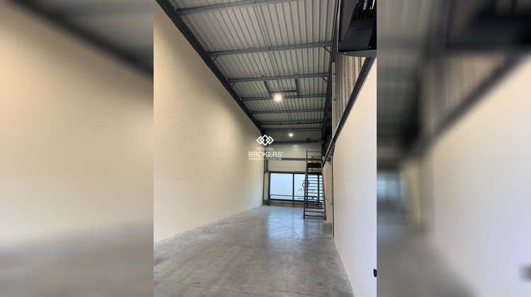 Ma-Cabane - Location Local commercial Voreppe, 412 m²