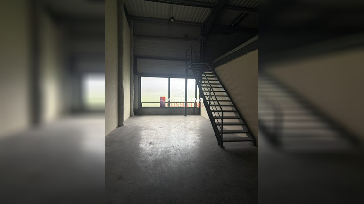 Ma-Cabane - Location Local commercial Voreppe, 416 m²