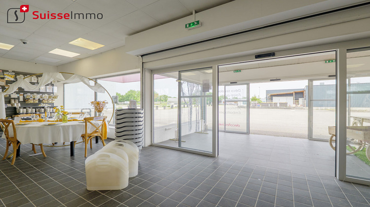 Ma-Cabane - Location Local commercial VOUJEAUCOURT, 580 m²