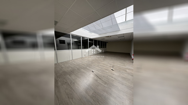 Ma-Cabane - Location Local commercial Wittenheim, 1800 m²