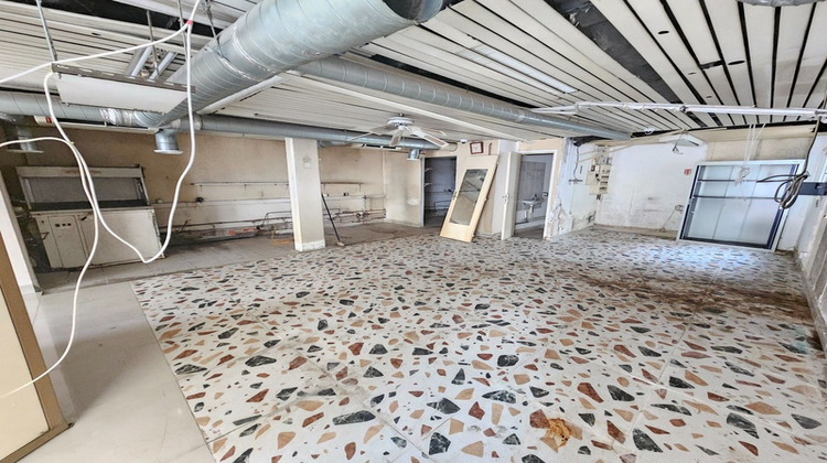 Ma-Cabane - Location Local commercial YERRES, 100 m²