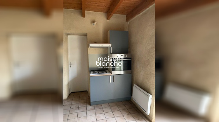 Ma-Cabane - Location Maison Airvault, 82 m²