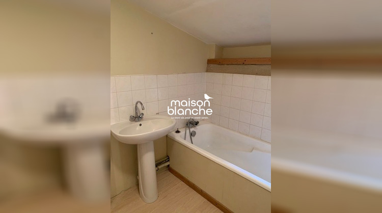 Ma-Cabane - Location Maison Airvault, 82 m²